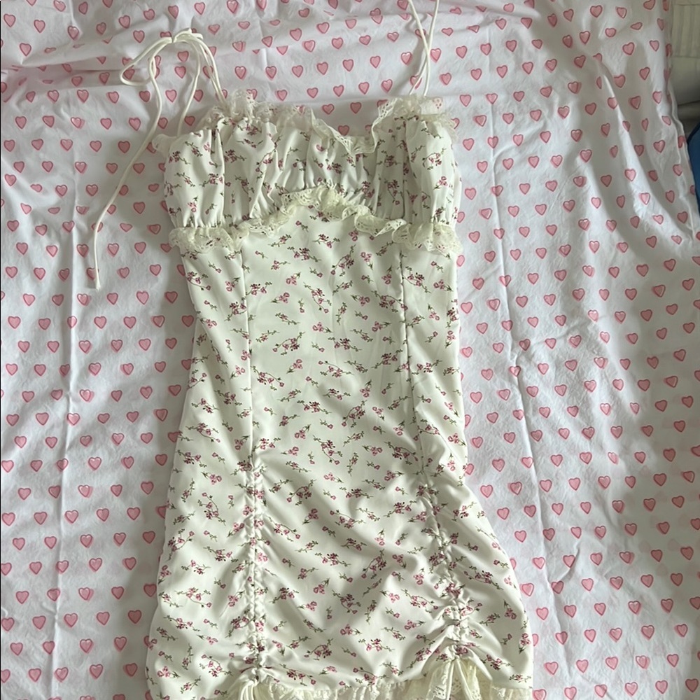 Cream Lace Mini Dress with Sweetheart Neckline